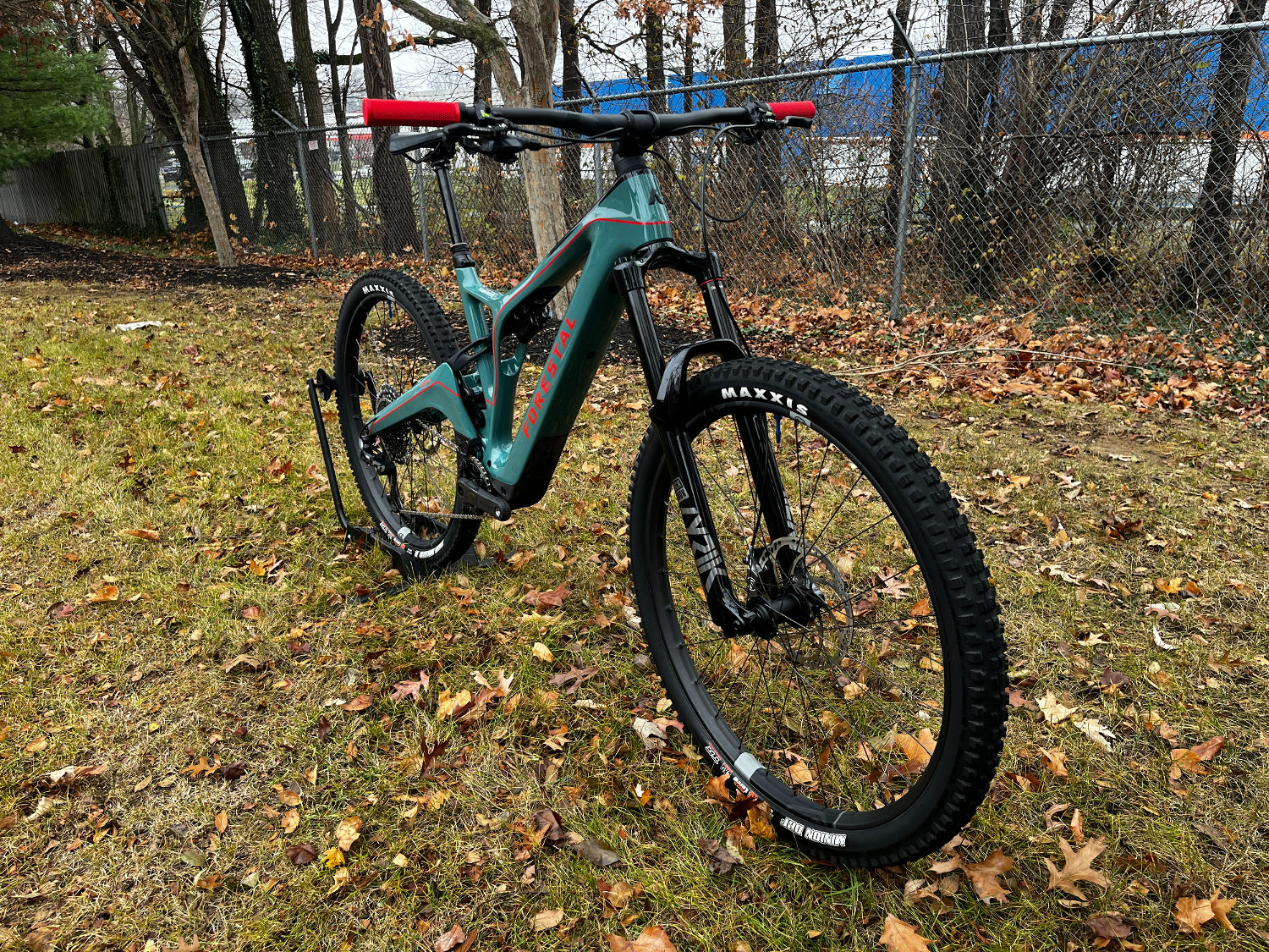 Forestal Siryon Complete Bike w/ Neon Build, Large, Deep Forest Lightly Used Cheap Sale Pictures